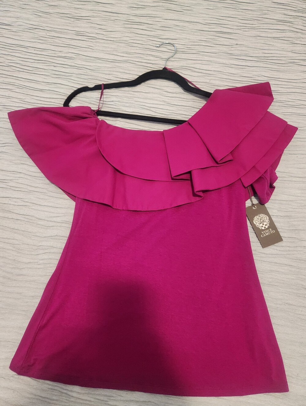Vince Camuto One-Shoulder Ruffle Camisole - Fuchsia